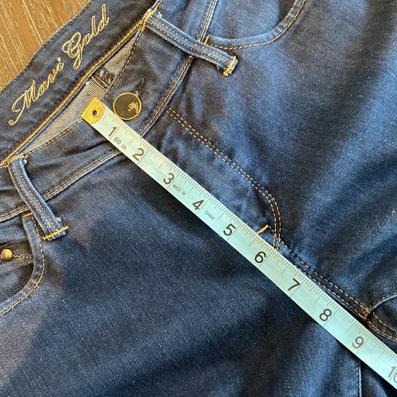 Mavi Gold ladies denim in size 30 x 32. Molly straight regular rise. - Picture 9 of 11
